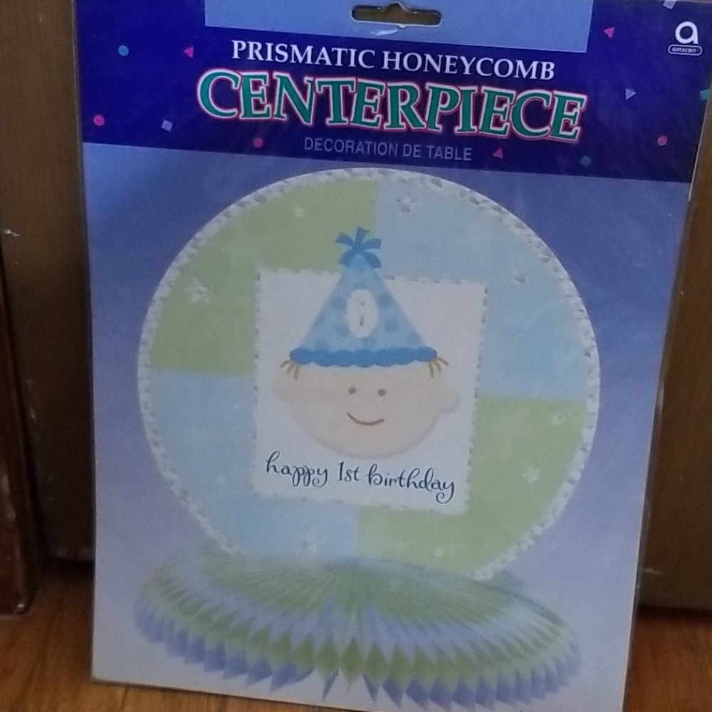 🎁3/$10🎁❗Happy 1st Birthday Honeycomb Centerpiece